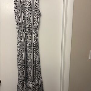 Elegant Black and White Patterned Dress